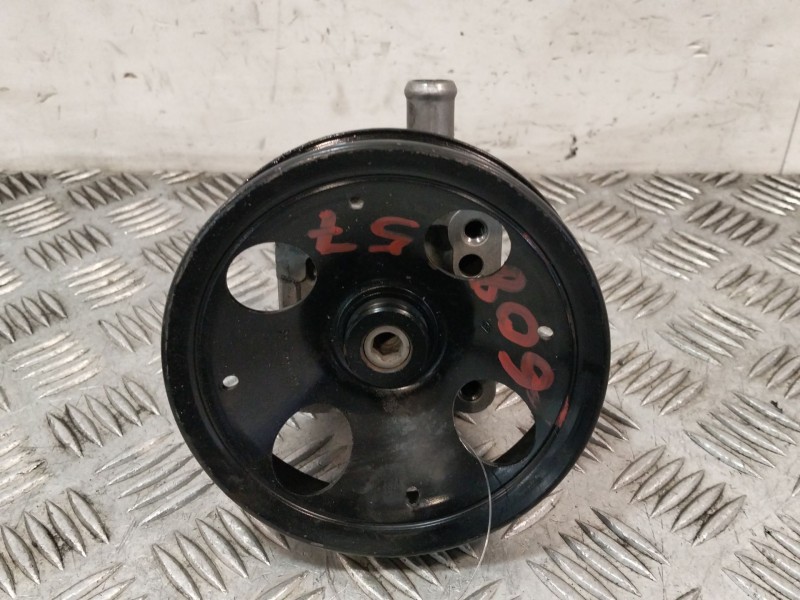 Recambio de bomba direccion para volvo v70 i (875, 876) 2.4 turbo referencia OEM IAM 7611332105  