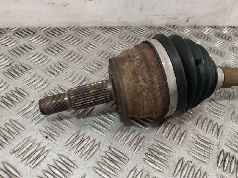Recambio de transmision delantera izquierda para renault master ii furgoneta (fd) 1.9 dci 80 referencia OEM IAM 7711135278  