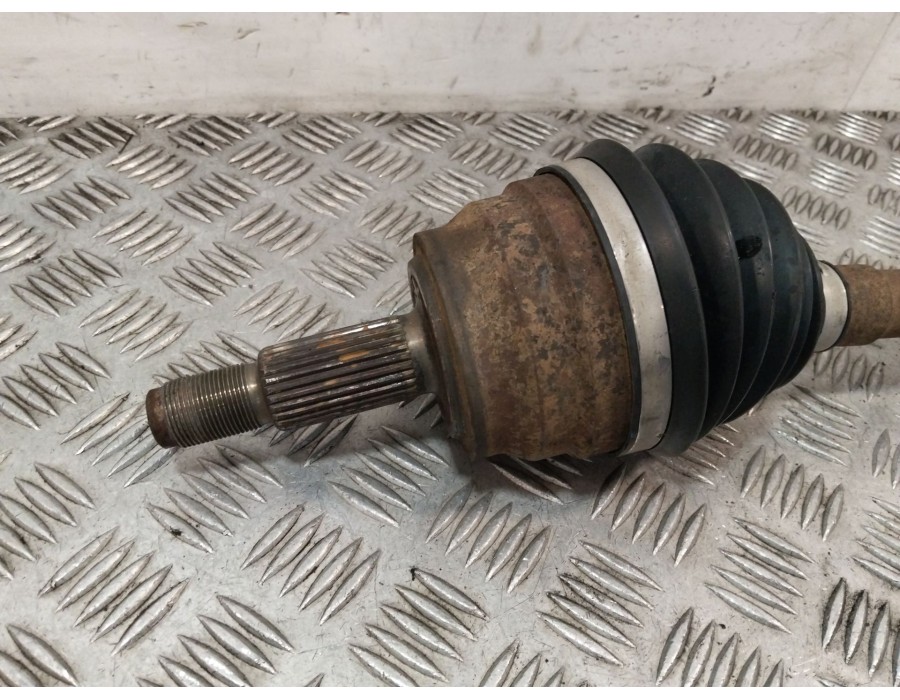 Recambio de transmision delantera izquierda para renault master ii furgoneta (fd) 1.9 dci 80 referencia OEM IAM 7711135278  