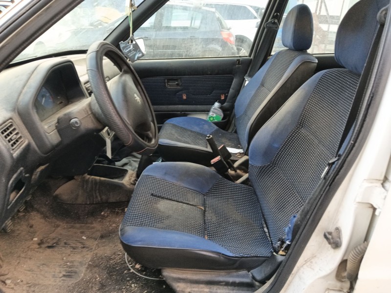peugeot 106 ii (1a_, 1c_) del año 2003