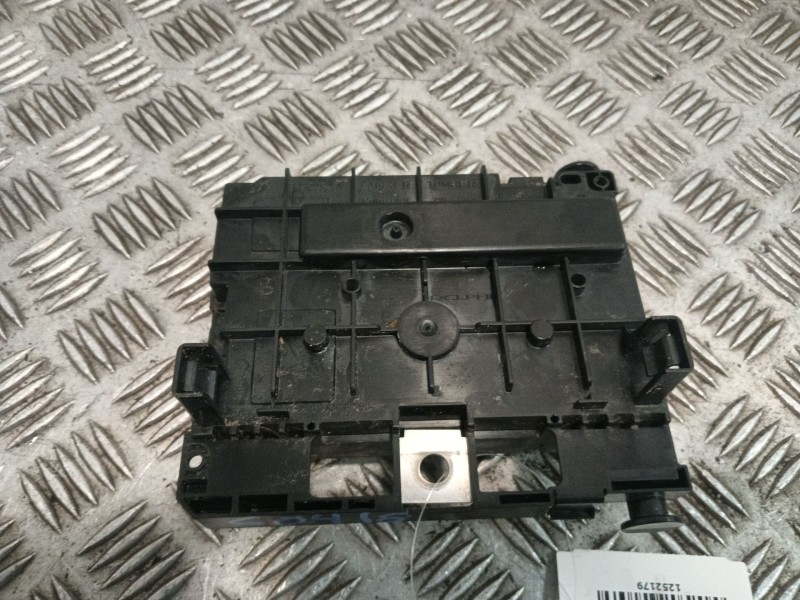 Recambio de caja reles / fusibles para citroën c4 i (lc_) 1.4 16v referencia OEM IAM 9664706280  