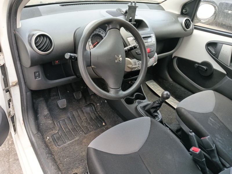 peugeot 107 (pm_, pn_) del año 2012