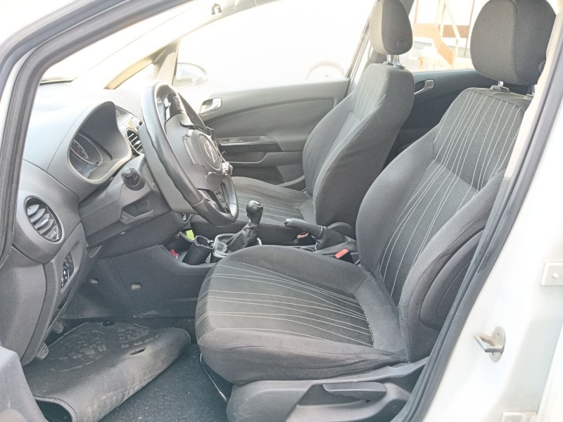 opel corsa d (s07) del año 2010