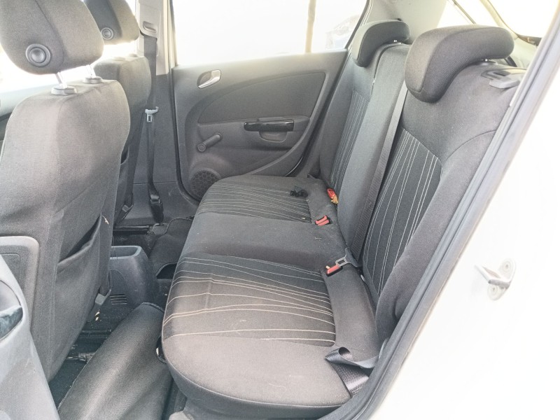 opel corsa d (s07) del año 2010