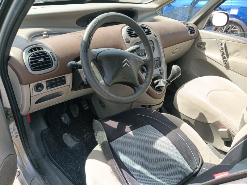 citroën xsara picasso (n68) del año 2004