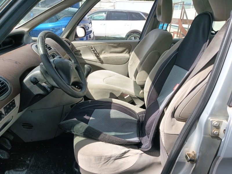 citroën xsara picasso (n68) del año 2004