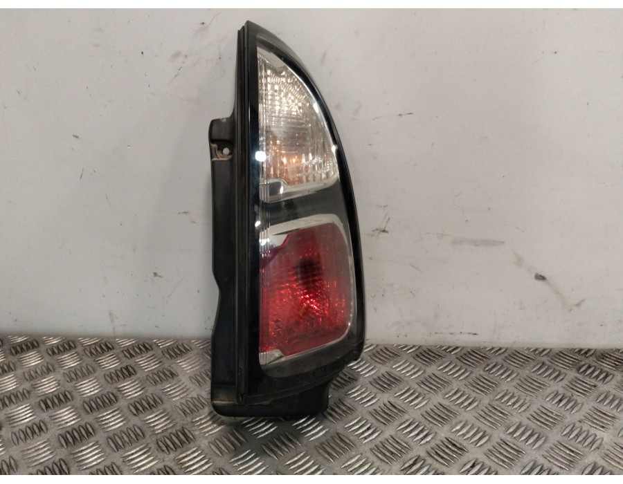 Recambio de piloto trasero derecho para citroën c3 picasso (sh_) 1.6 hdi 90 referencia OEM IAM 6351GL  