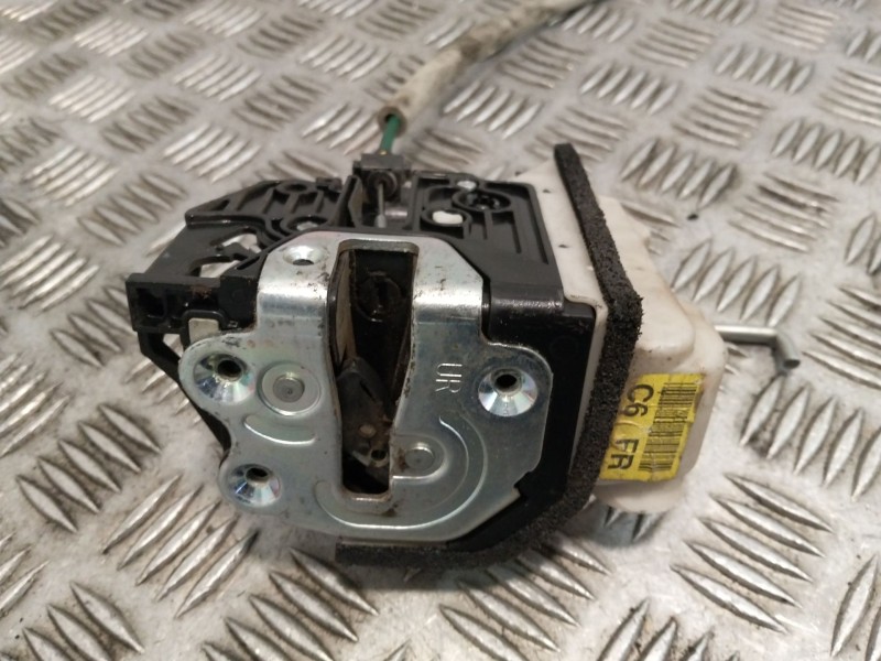 Recambio de cerradura puerta delantera derecha para kia rio iii (ub) 1.25 cvvt referencia OEM IAM 813211W060  