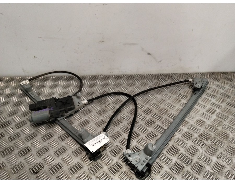 Recambio de elevalunas delantero izquierdo para renault vel satis (bj0_) 2.0 16v turbo (bj0k) referencia OEM IAM 8200008324  