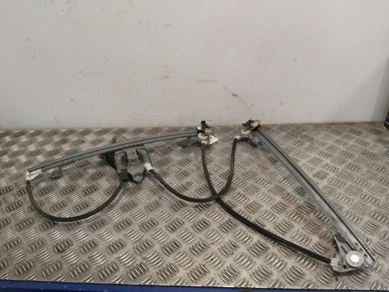 Recambio de elevalunas delantero izquierdo para renault vel satis (bj0_) 2.0 16v turbo (bj0k) referencia OEM IAM 8200008324  