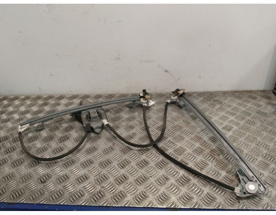 Recambio de elevalunas delantero izquierdo para renault vel satis (bj0_) 2.0 16v turbo (bj0k) referencia OEM IAM 8200008324  