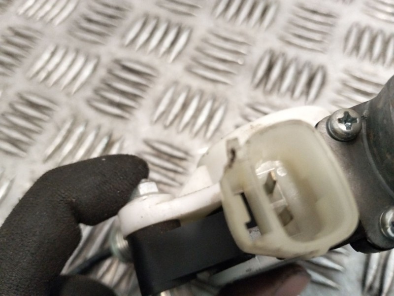 Recambio de elevalunas delantero derecho para kia rio iii (ub) 1.25 cvvt referencia OEM IAM 824021W010  