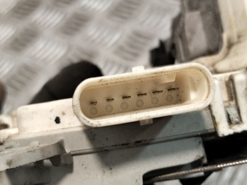 Recambio de cerradura puerta trasera izquierda para seat altea xl (5p5, 5p8) 1.6 tdi referencia OEM IAM 7L0839015D  