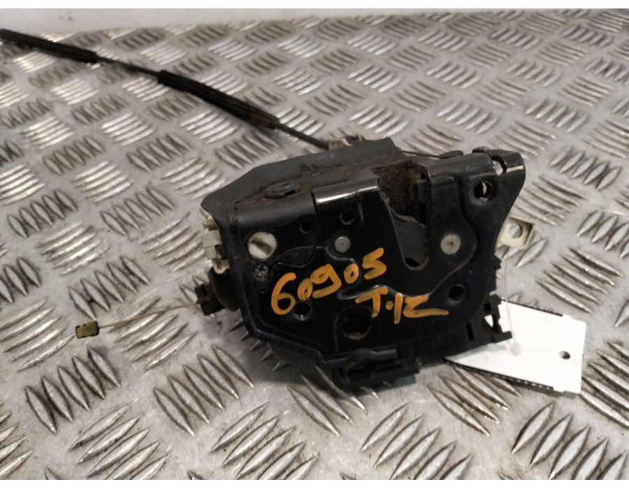Recambio de cerradura puerta trasera izquierda para seat altea xl (5p5, 5p8) 1.6 tdi referencia OEM IAM 7L0839015D  
