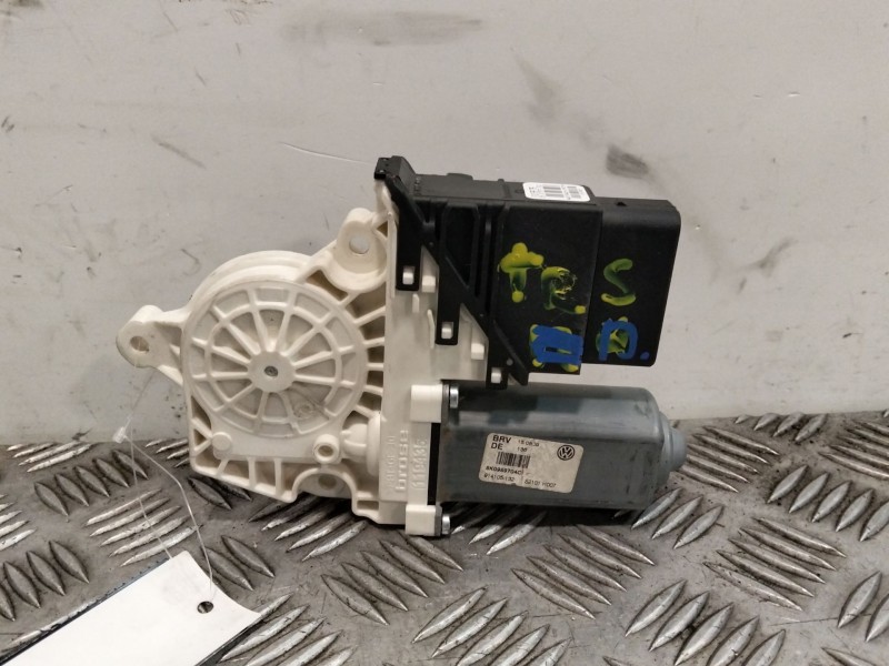 Recambio de motor elevalunas trasero derecho para volkswagen golf vi (5k1) 1.6 tdi referencia OEM IAM 5K0959704C  