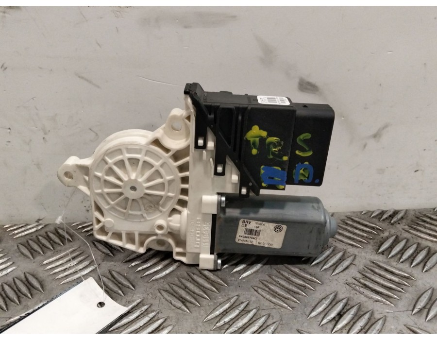 Recambio de motor elevalunas trasero derecho para volkswagen golf vi (5k1) 1.6 tdi referencia OEM IAM 5K0959704C  