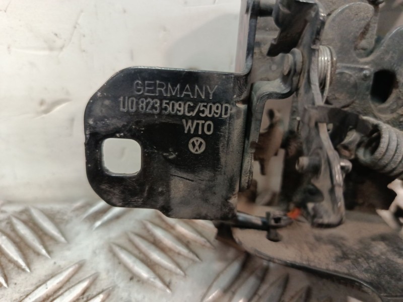Recambio de cerradura capot para volkswagen golf iv (1j1) 1.9 tdi referencia OEM IAM 1J0823509  