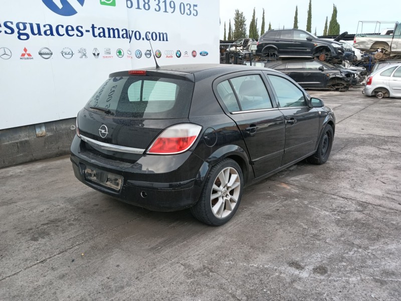 opel astra h (a04) del año 2004