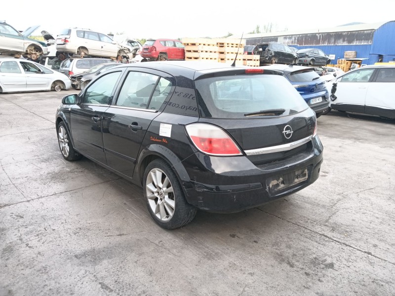 opel astra h (a04) del año 2004