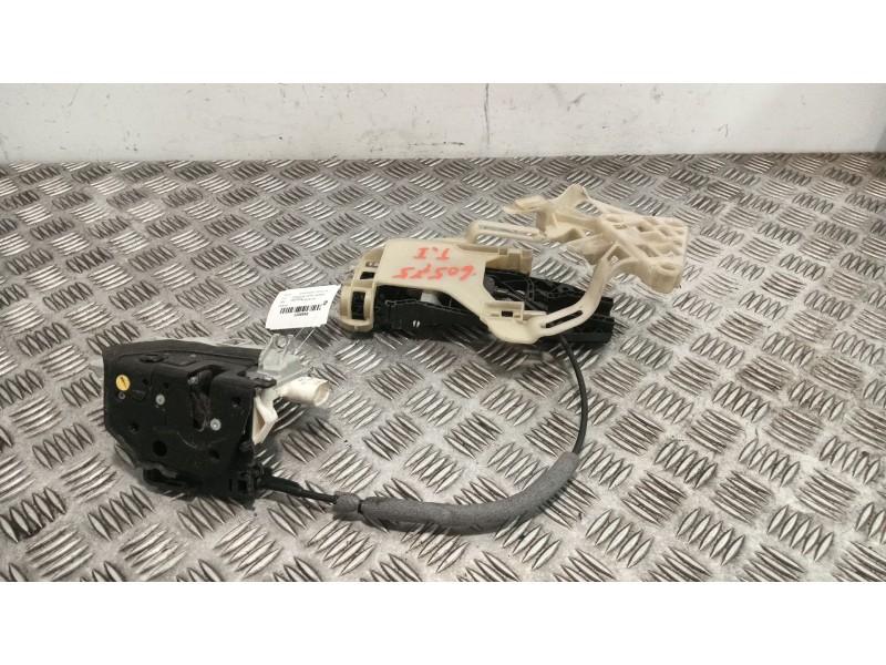 Recambio de cerradura puerta trasera izquierda para volkswagen tiguan (5n_) 1.4 tsi 4motion referencia OEM IAM 3C4839015B  