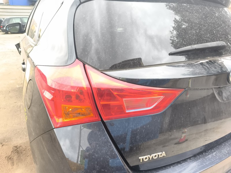 Recambio de piloto trasero izquierdo interior para toyota auris (_e18_) 1.6 (zre181_, zre185_) referencia OEM IAM 8159102450  