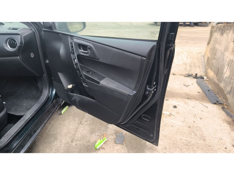 Recambio de elevalunas delantero derecho para toyota auris (_e18_) 1.6 (zre181_, zre185_) referencia OEM IAM 6981002450  