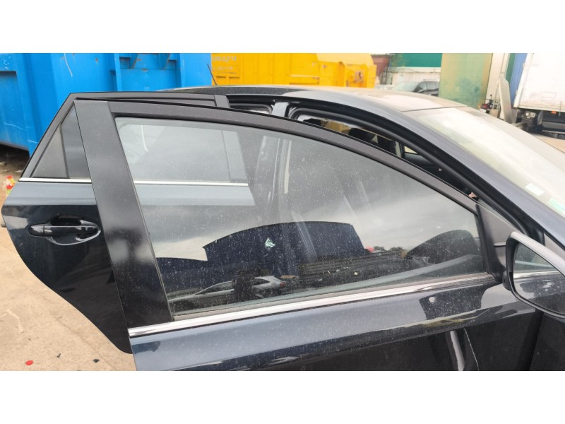 Recambio de luna delantera derecha para toyota auris (_e18_) 1.6 (zre181_, zre185_) referencia OEM IAM 6810102360  