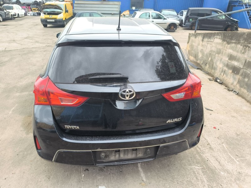 Recambio de porton trasero para toyota auris (_e18_) 1.6 (zre181_, zre185_) referencia OEM IAM 6700502280  