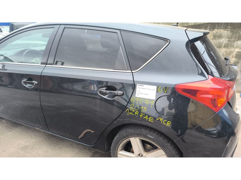 Recambio de puerta trasera izquierda para toyota auris (_e18_) 1.6 (zre181_, zre185_) referencia OEM IAM 6700402380  