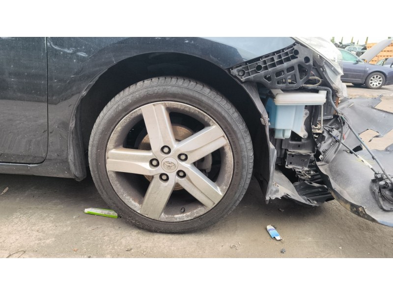 Recambio de paso de rueda delantero derecho para toyota auris (_e18_) 1.6 (zre181_, zre185_) referencia OEM IAM 5387502450  