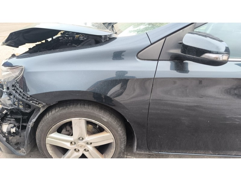 Recambio de aleta delantera izquierda para toyota auris (_e18_) 1.6 (zre181_, zre185_) referencia OEM IAM 5381202340  