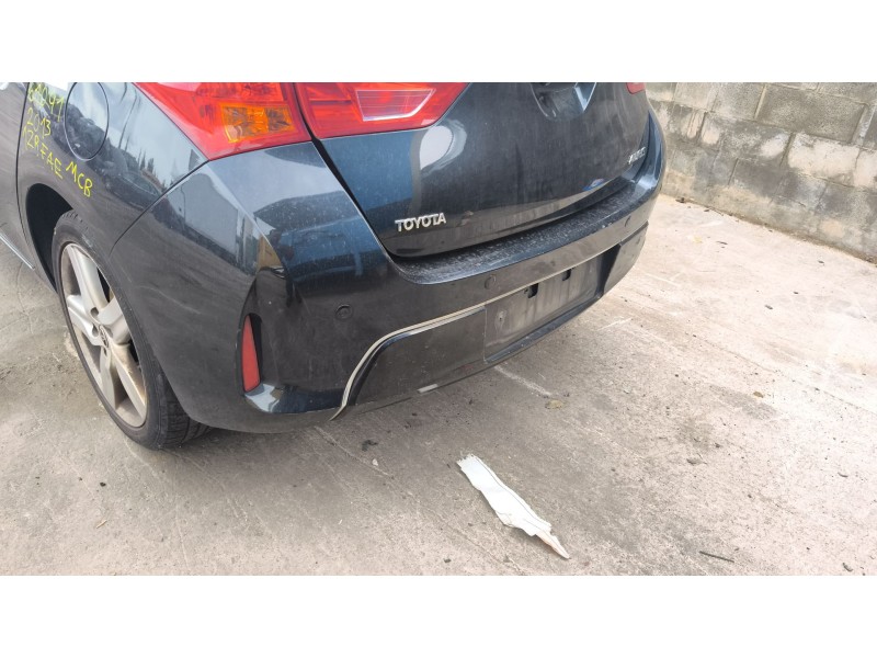 Recambio de paragolpes trasero para toyota auris (_e18_) 1.6 (zre181_, zre185_) referencia OEM IAM 5215902997  
