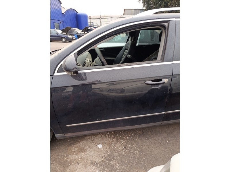 Recambio de puerta delantera izquierda para volkswagen passat variant (3c5) referencia OEM IAM 3C4831055J  