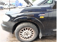 Recambio de aleta delantera izquierda para ssangyong rodius referencia OEM IAM 5181121000  