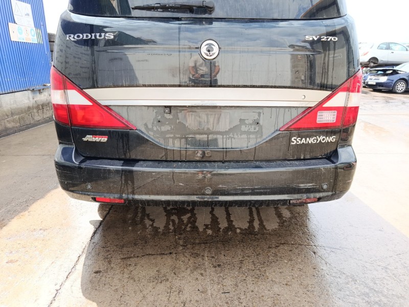 Recambio de paragolpes trasero para ssangyong rodius referencia OEM IAM   