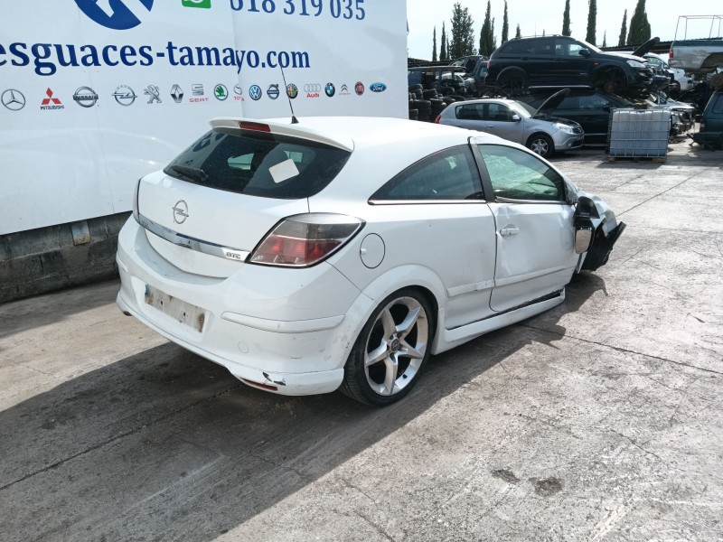 opel astra h gtc (a04) del año 2006