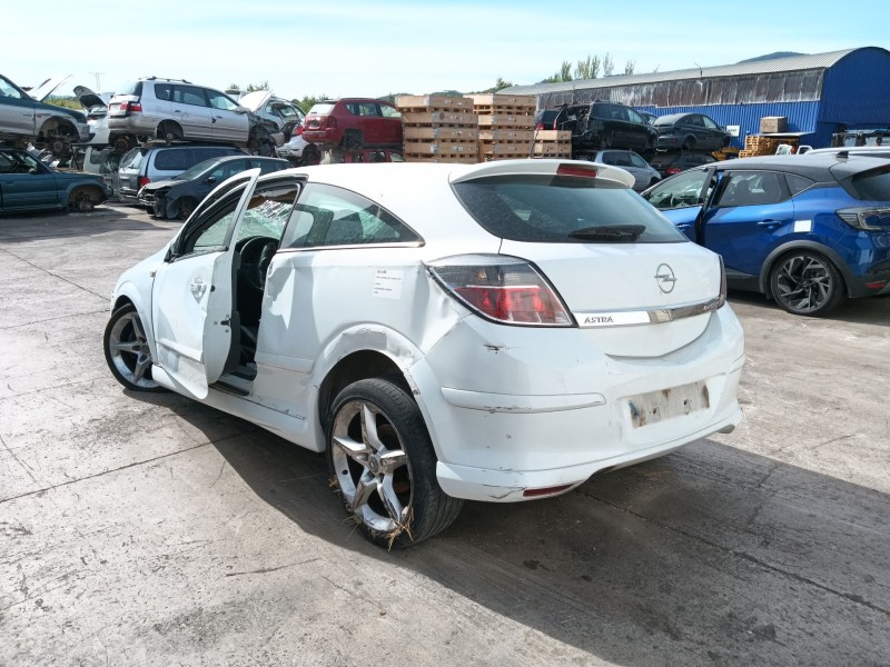 opel astra h gtc (a04) del año 2006