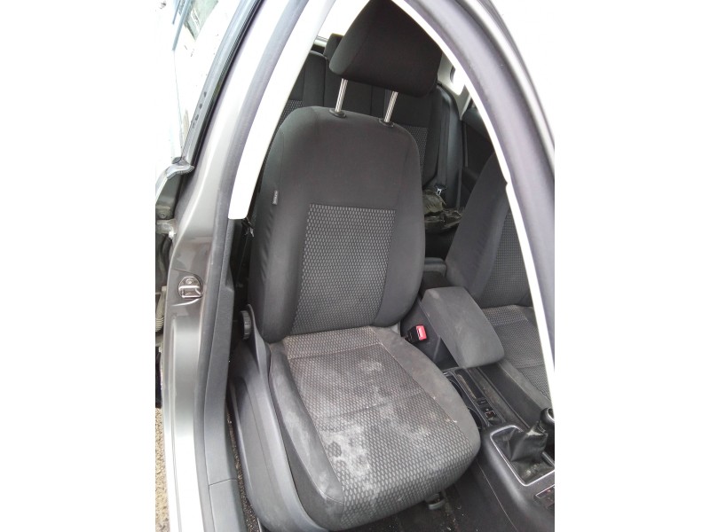 Recambio de asiento delantero derecho para volkswagen tiguan (5n1) 2.0 tdi referencia OEM IAM 5N0881105AB  
