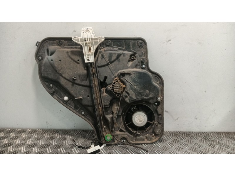 Recambio de elevalunas trasero derecho para volkswagen golf vi (5k1) 1.6 tdi referencia OEM IAM 5K4839730  