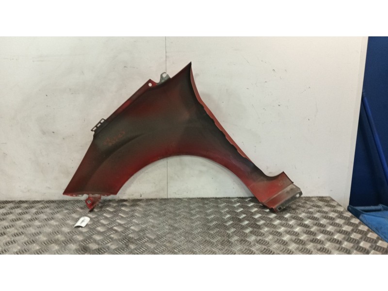 Recambio de aleta delantera derecha para ford fiesta (ccn) 1.25 16v cat referencia OEM IAM   