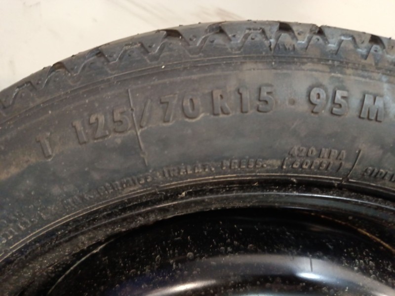 Recambio de neumatico repuesto para peugeot 108 1.2 referencia OEM IAM 2150669 CONTINENTAL 