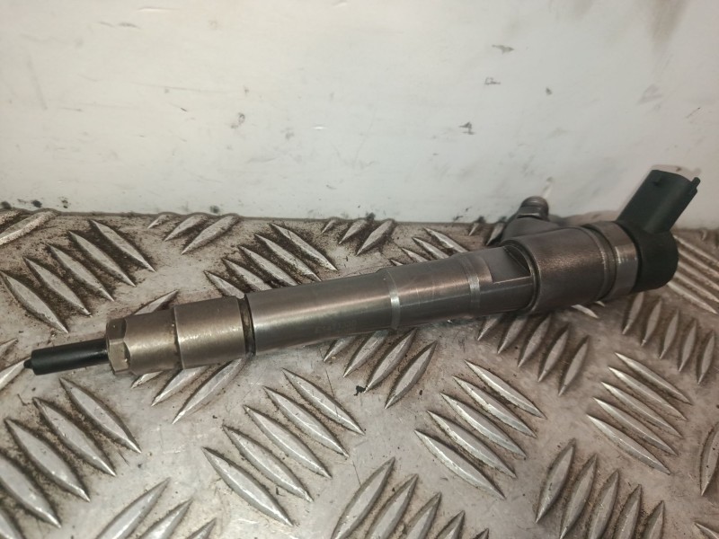 Recambio de inyector para iveco daily iv caja/chasis 35c14, 35s14, 35s14 /p referencia OEM IAM 504389548  