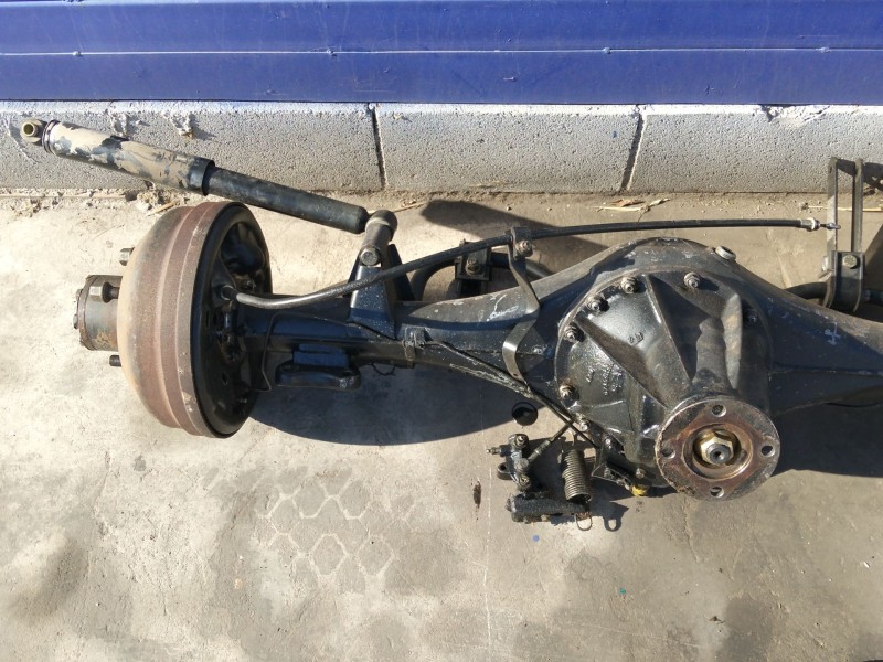 Recambio de puente trasero para nissan terrano ii (r20) 2.7 td 4wd referencia OEM IAM 38311G9840  