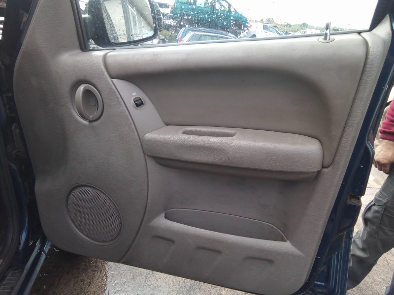 Recambio de guarnecido puerta delantera derecha para jeep cherokee (kj) 2.5 crd cat referencia OEM IAM 55352752  