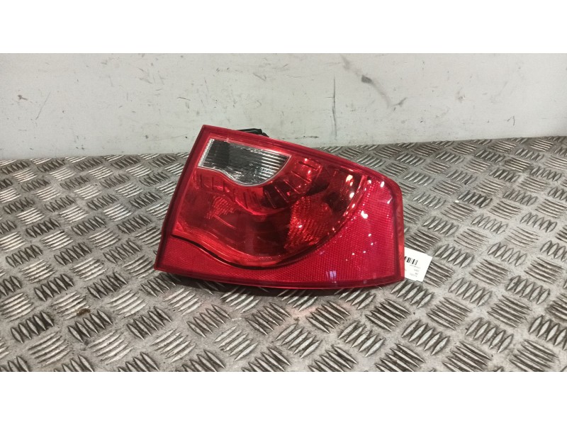 Recambio de piloto trasero derecho para seat exeo (3r2) 2.0 tdi referencia OEM IAM 3R5945096C  