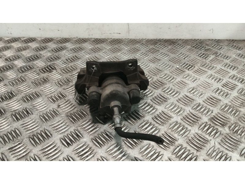 Recambio de pinza freno trasera derecha para bmw 1 (e81) 118 d referencia OEM IAM 34216768695 34216768694 