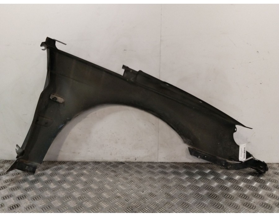 Recambio de aleta delantera izquierda para saab 9-5 station wagon (ys3e) 2.3 t referencia OEM IAM 4826012  