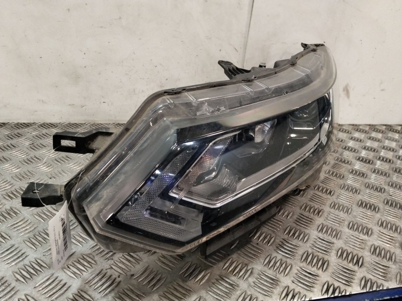 Recambio de faro izquierdo para nissan qashqai ii (j11, j11_) 1.2 dig-t referencia OEM IAM 10019011  
