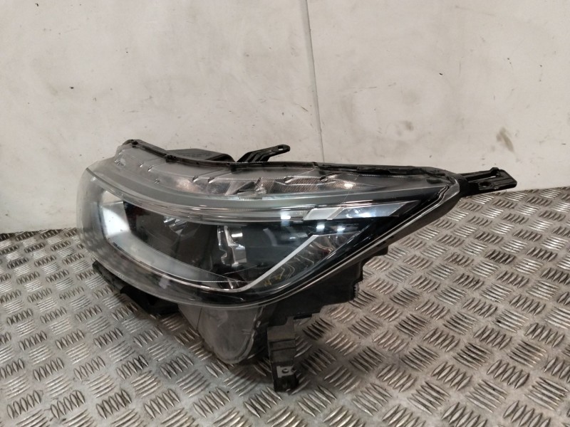 Recambio de faro izquierdo para nissan qashqai ii (j11, j11_) 1.2 dig-t referencia OEM IAM 10019011  