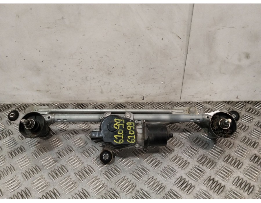 Recambio de motor limpia delantero para nissan qashqai ii (j11, j11_) 1.7 dci referencia OEM IAM 288004EH0A  